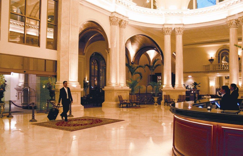 Safi Royal Luxury Valle San Pedro Garza Garcia Интериор снимка Lobby