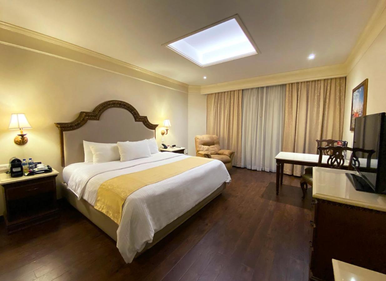 Safi Royal Luxury Valle San Pedro Garza Garcia Екстериор снимка Deluxe Room