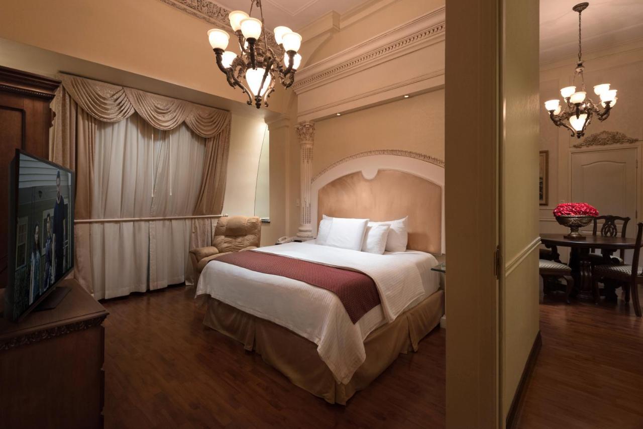 Safi Royal Luxury Valle San Pedro Garza Garcia Екстериор снимка A bedroom at the hotel