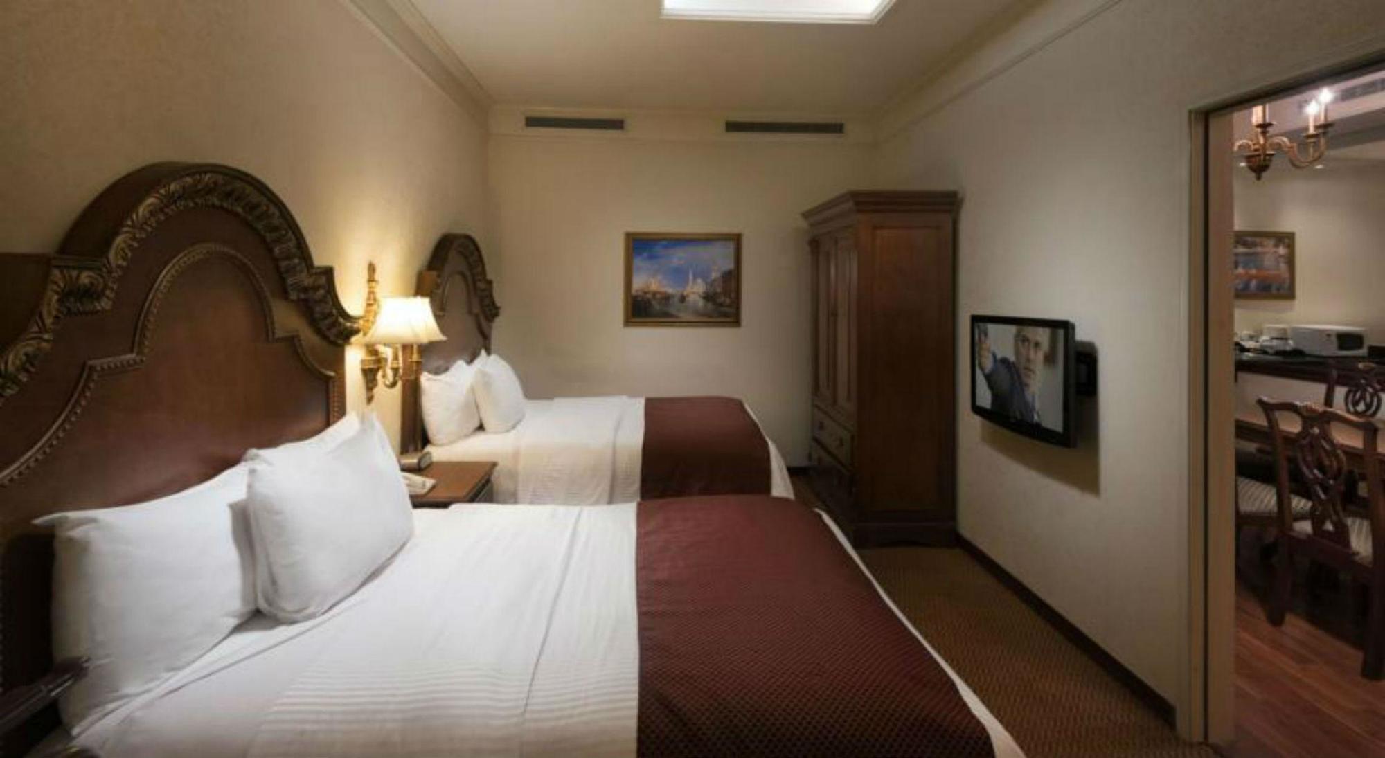 Safi Royal Luxury Valle San Pedro Garza Garcia Екстериор снимка A room at the hotel