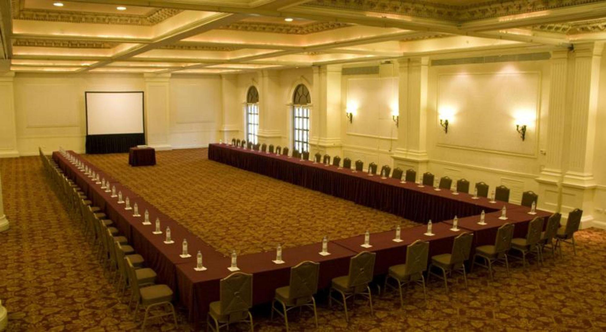 Safi Royal Luxury Valle San Pedro Garza Garcia Екстериор снимка The ballroom