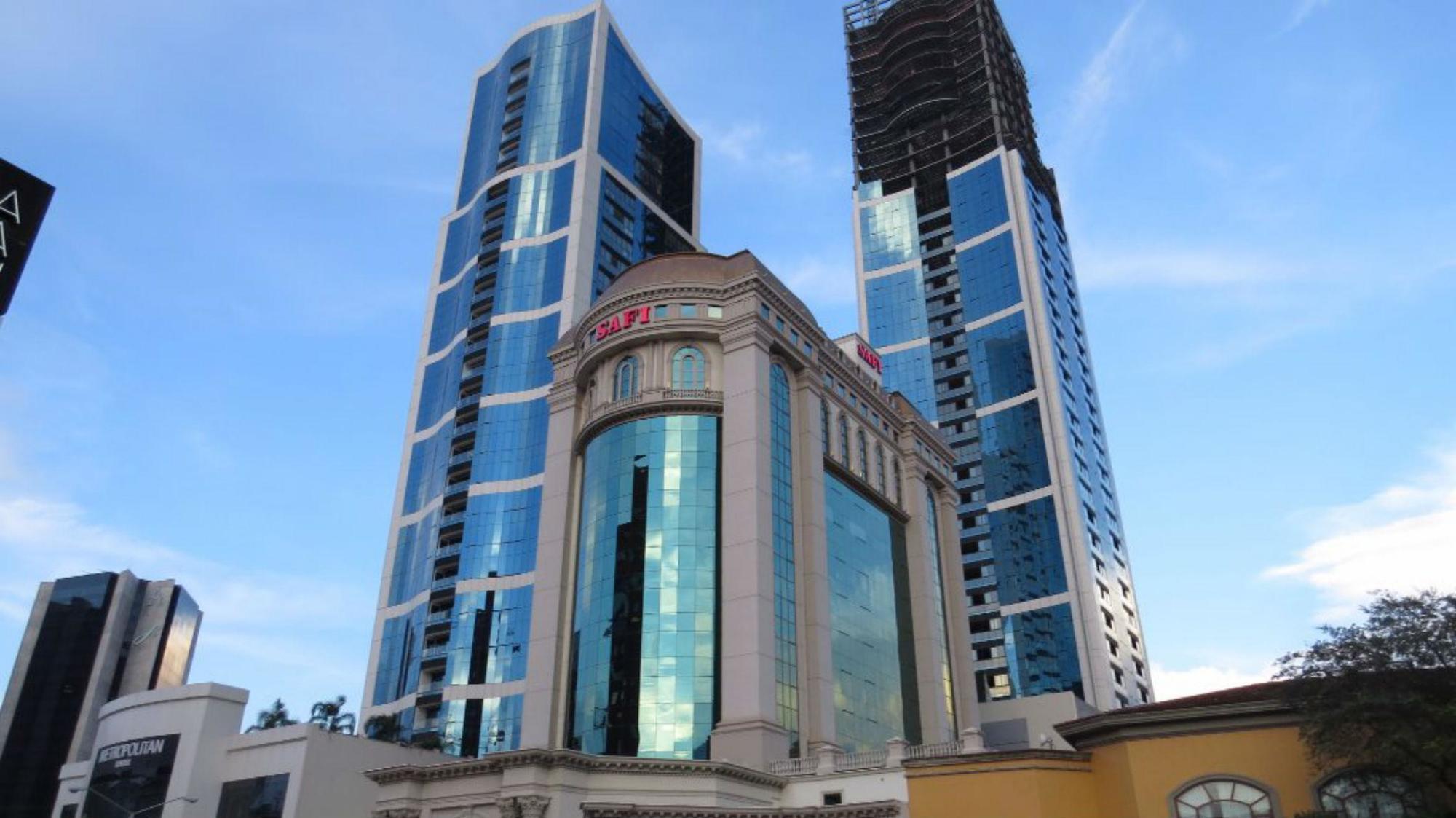 Safi Royal Luxury Valle San Pedro Garza Garcia Екстериор снимка The hotel in 2016
